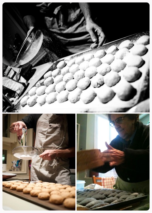 Top the Qurabiyas with icing sugar